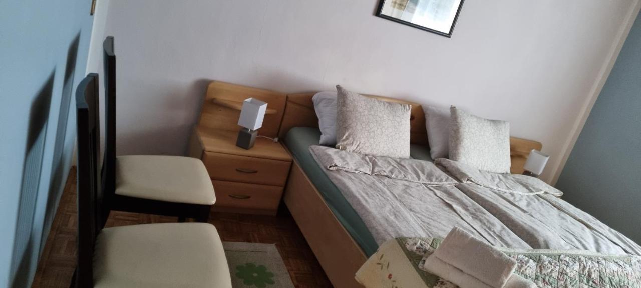 Apartma Zele Apartment *